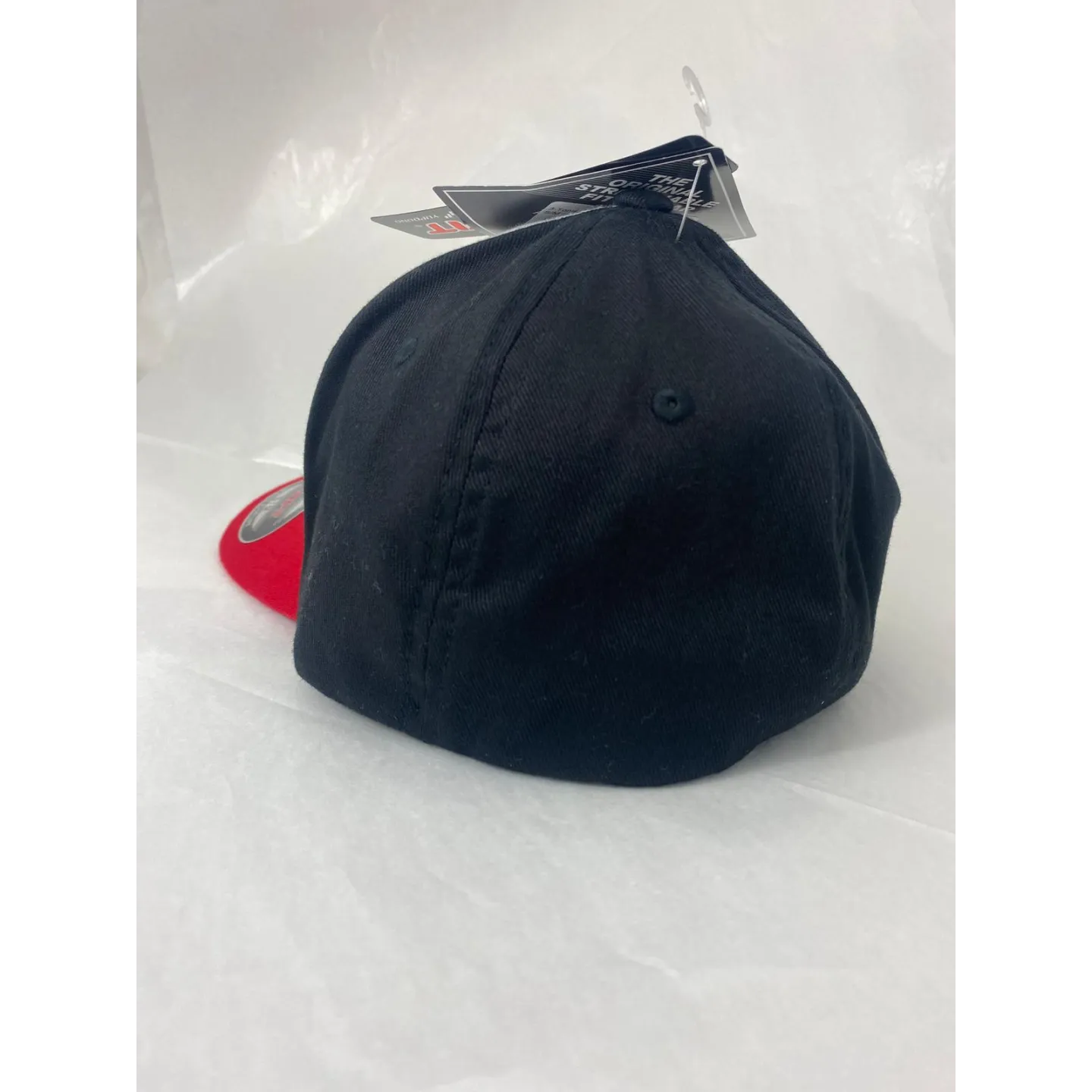 Casquette SWIIIM BLACK RED WHITE FLEXFIT