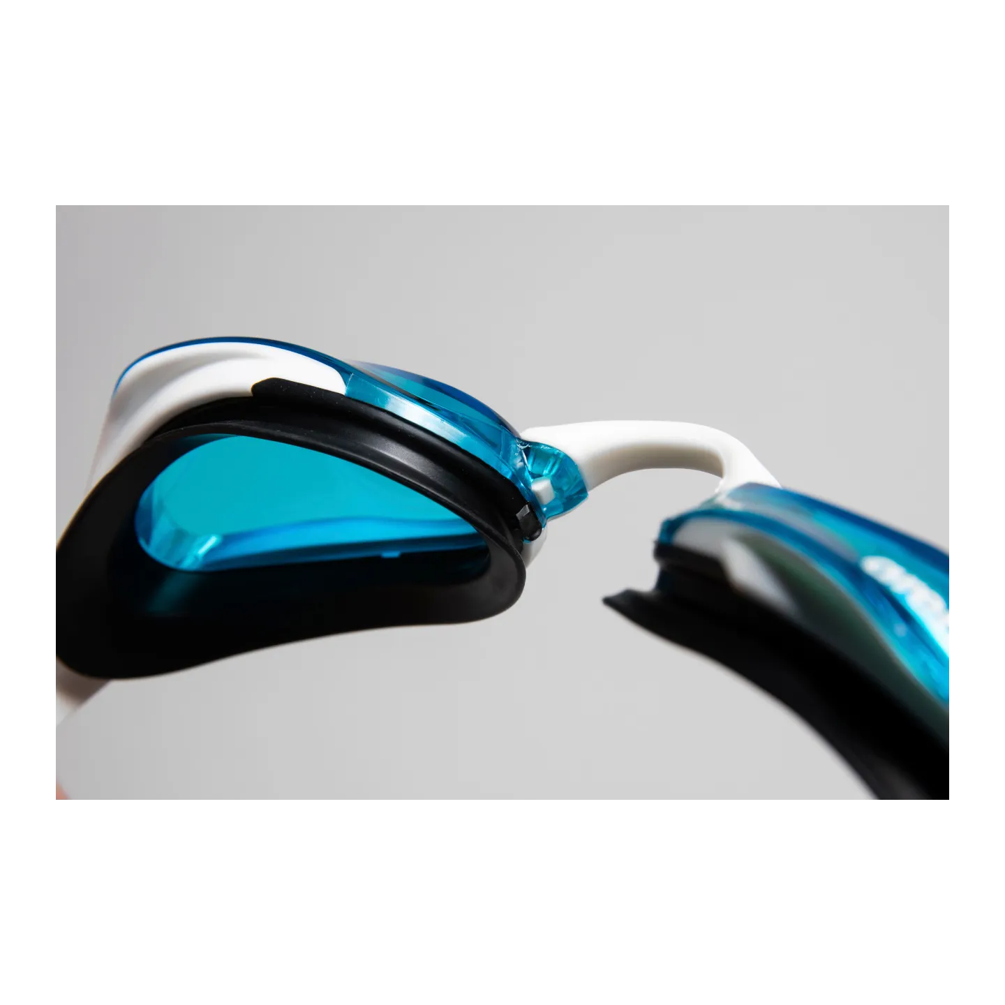 COBRA ULTRA SWIPE BLUE-WHITE-BLACK